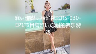 车展现场抄底大长腿美女车模和漂亮的美女职员 (1)