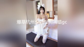 雙飛姐妹花，姐姐給小哥吹硬了，妹妹坐上去動，女人還是嫩的好