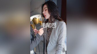 【超推荐❤️会尊享】饥渴洋妞当着盲人老公极限诱惑帅气快递员 威武发力操到高潮连连 新晋女优伊蒂丝 高清720P原版首发