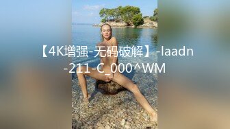 宾馆约炮小区旁边气质漂亮的小卖部美女老板娘 开始舔奶摸逼还有点害羞反抗 搞了一会进入状态后连操了2次才满足她!