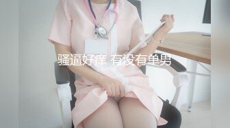 [MP4]颜值不错黑衣甜美妹子啪啪 沙发操口交舔弄近距离特写抽插后入猛操