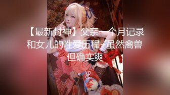 召唤师换妻两对夫妻4P激情开操，一人一个同时口交，骑乘抽插另一对观战，站立扶着屁股后入撞击