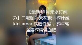 情趣酒店胸前纹身社会哥带漂亮小女友操逼进来就脱掉衣服