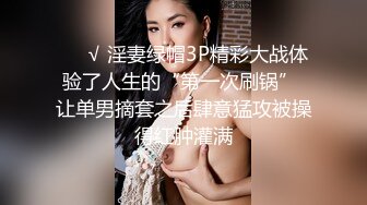 [在线]可爱的小美眉挺会套路狼友礼物的说自己会很多姿势看她的粉B我怀疑她没有被啪啪过