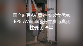 露脸骚逼吸吊搾精 被按着猛操嘴里还要吃假鸡巴