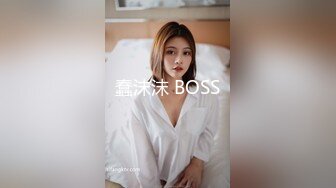 [MP4/ 1.09G] 绿帽老公带着漂亮老婆参加淫乱的3P派对完美露脸