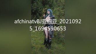 人气火爆的cosplay装扮LO娘洛丽塔，娇小身材，可爱脸蛋，极品肥鲍1