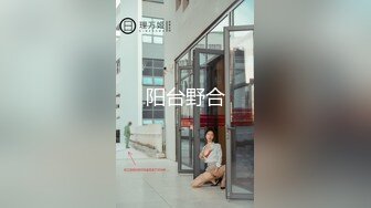 白皙长发丰满妹子，性感比基尼身材好棒